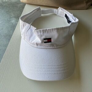Tommy Hilfiger visor
